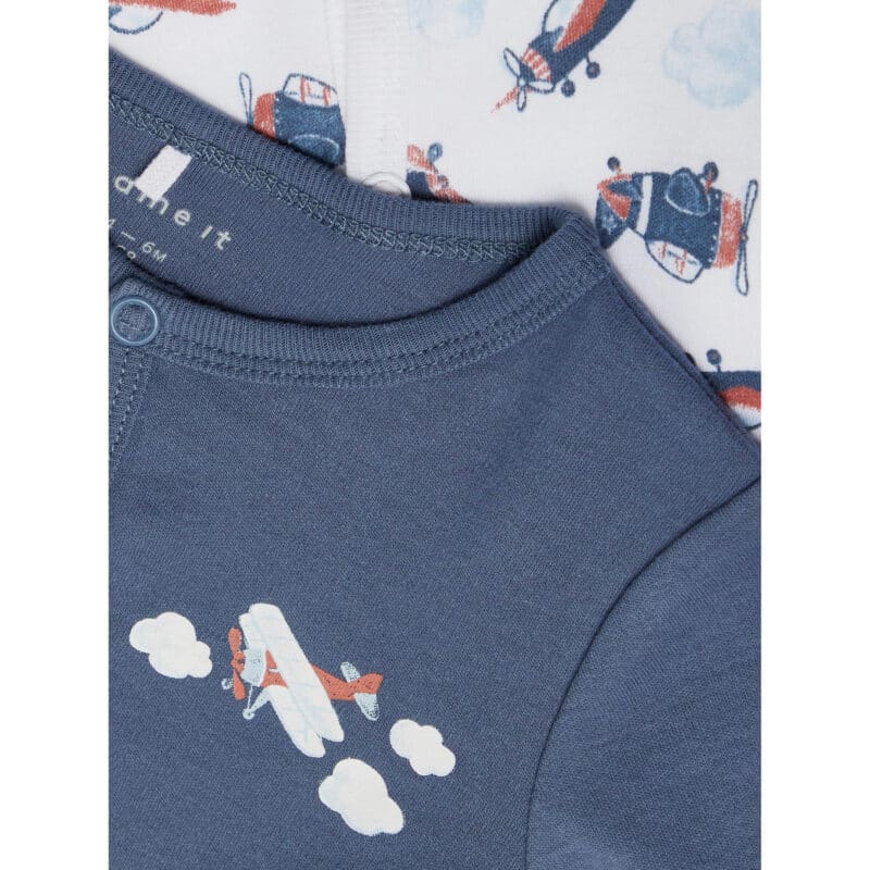 NAME IT 2er Pack Baby-Jungen Schlafanzug Flugzeuge Schlafstrampler Druckknöpfe in Weiß/Blau – Detailbild 4 – jetzt kaufen bei Lifetex.eu